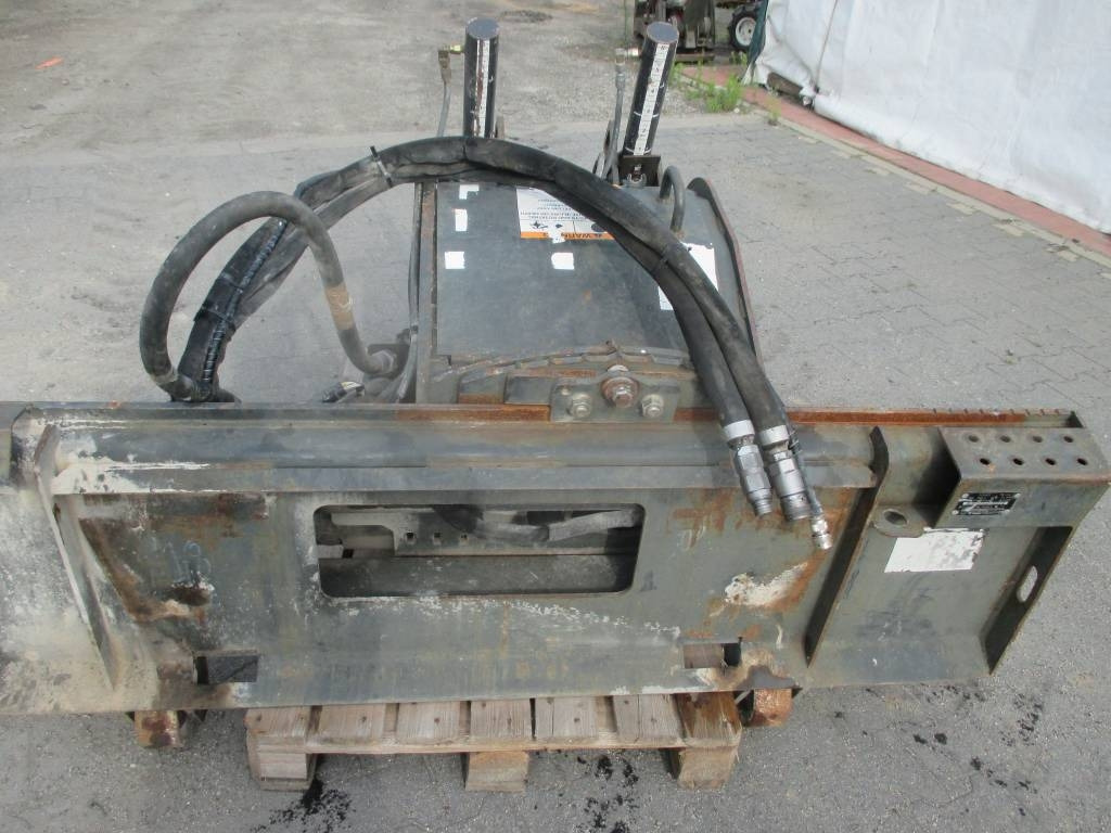 Bobcat 18 PLA - Scraper: gambar 1 Bobcat 18 PLA - Scraper: gambar 1