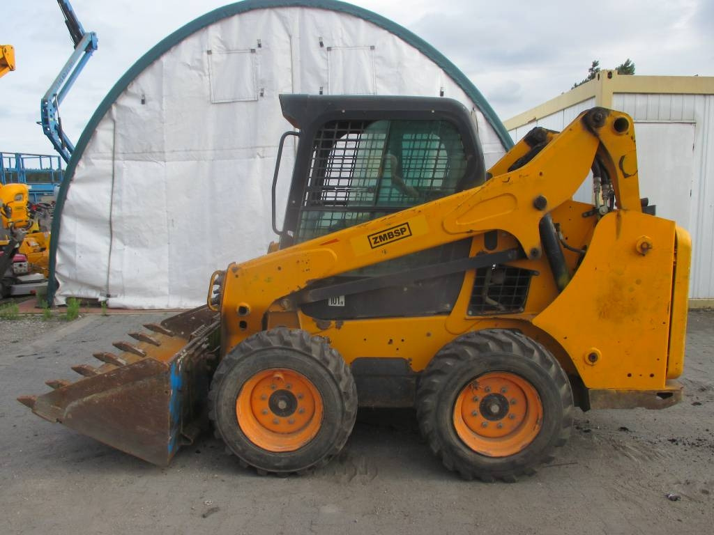 Bobcat S 530 - Skid steer: gambar 1 Bobcat S 530 - Skid steer: gambar 1