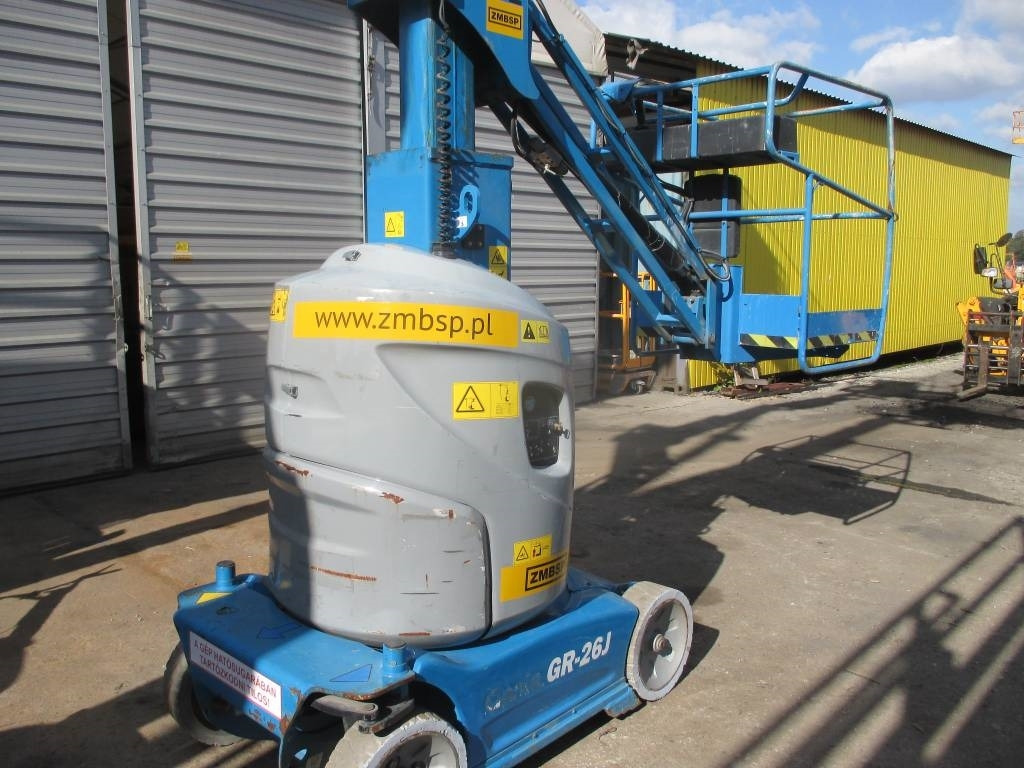 Genie GR 26 J - Lift tiang vertikal: gambar 2 Genie GR 26 J - Lift tiang vertikal: gambar 2
