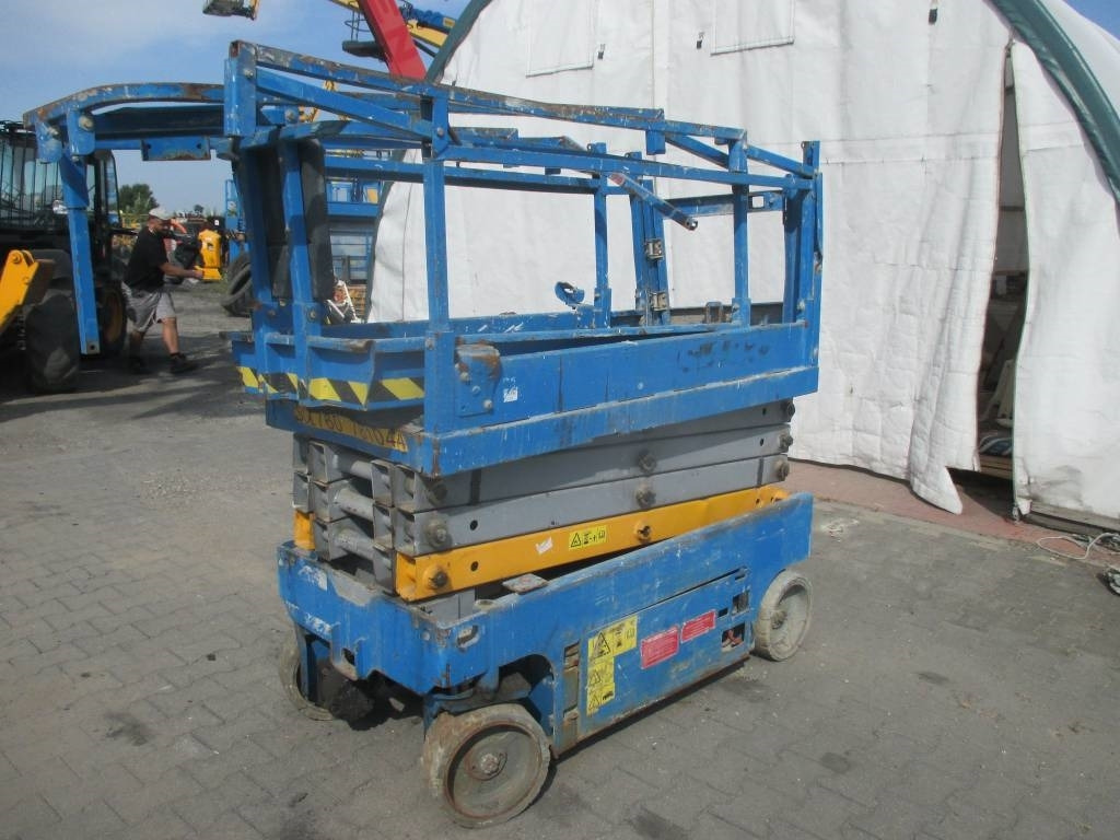 Genie GS 1932 - Scissor lifts: gambar 2 Genie GS 1932 - Scissor lifts: gambar 2