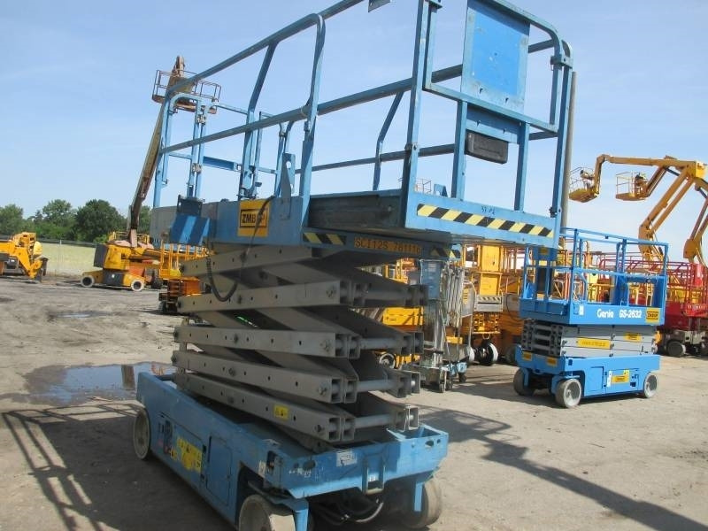 Genie GS 3246 - Scissor lifts: gambar 4 Genie GS 3246 - Scissor lifts: gambar 4