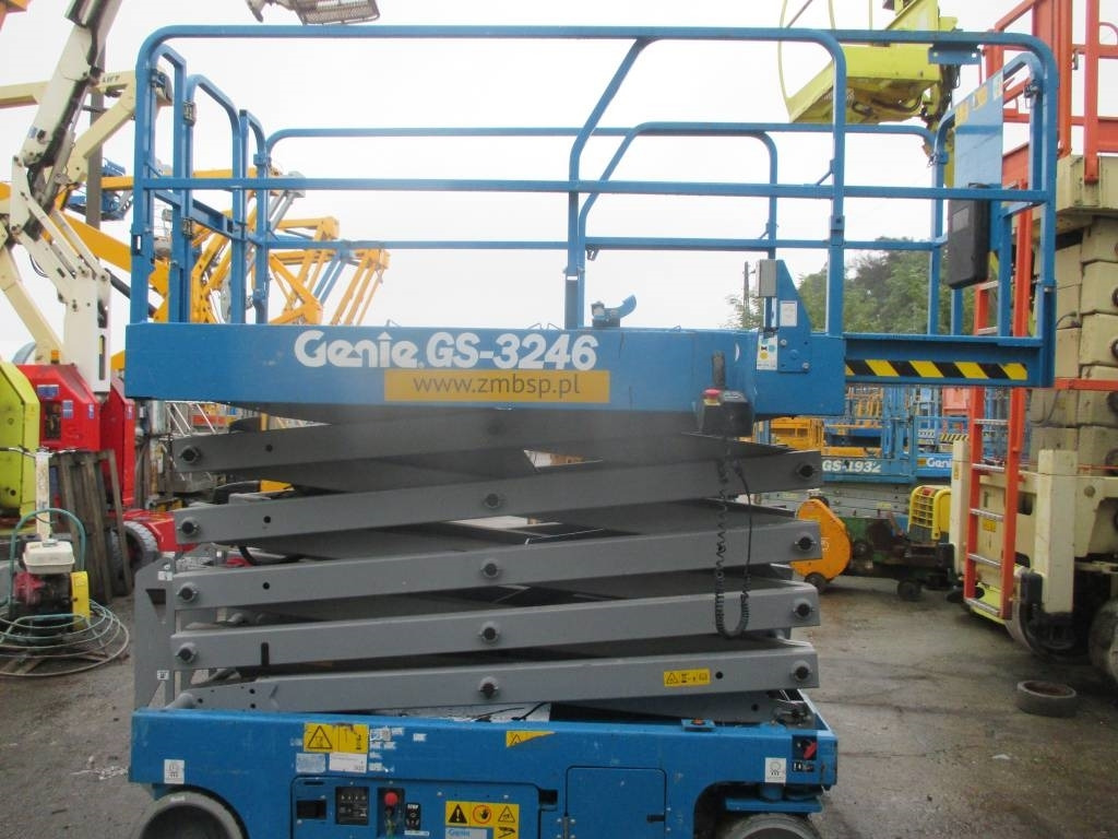 Genie GS 3246 - Scissor lifts: gambar 5 Genie GS 3246 - Scissor lifts: gambar 5