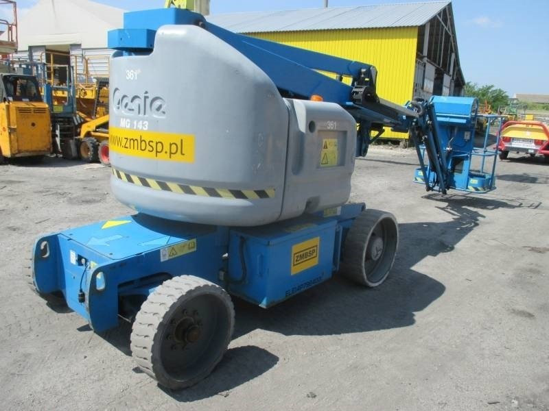 Boom artikulasi Genie Z 40/23 N RJ: gambar 11 Boom artikulasi Genie Z 40/23 N RJ: gambar 11
