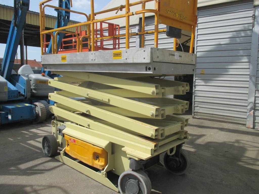 Scissor lifts JLG 3246 ES: gambar 8