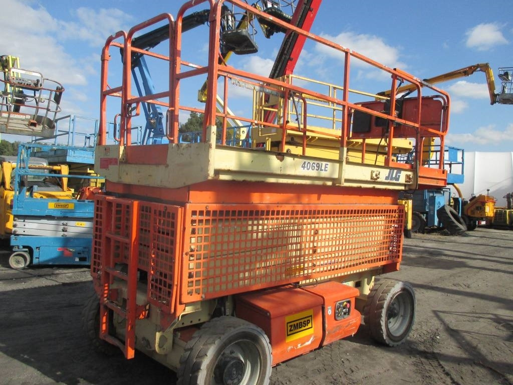 JLG 4069 LE - Scissor lifts: gambar 3 JLG 4069 LE - Scissor lifts: gambar 3