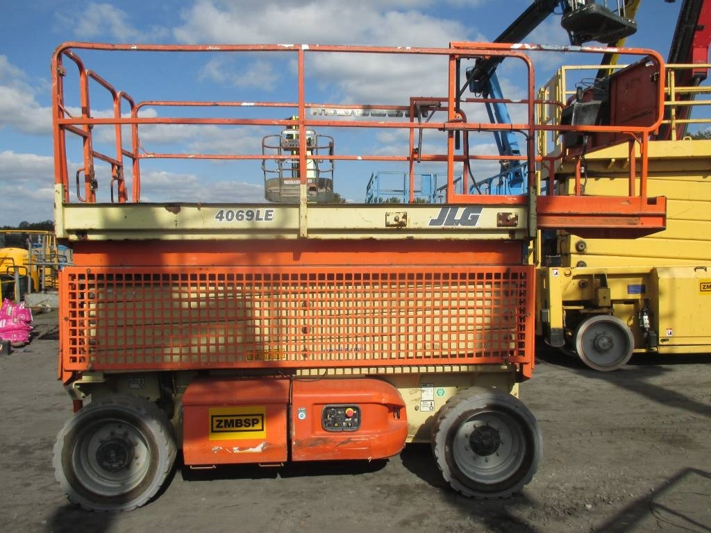 JLG 4069 LE - Scissor lifts: gambar 2 JLG 4069 LE - Scissor lifts: gambar 2