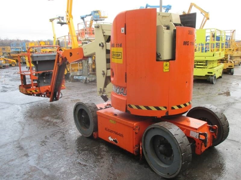 JLG E 300 AJ - Boom artikulasi: gambar 4 JLG E 300 AJ - Boom artikulasi: gambar 4