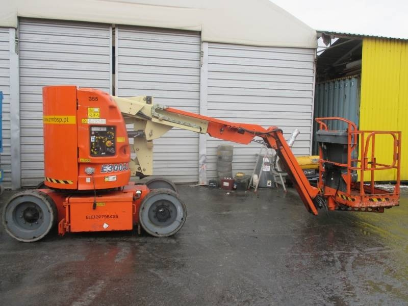 JLG E 300 AJ  - Boom artikulasi: gambar 1 JLG E 300 AJ  - Boom artikulasi: gambar 1