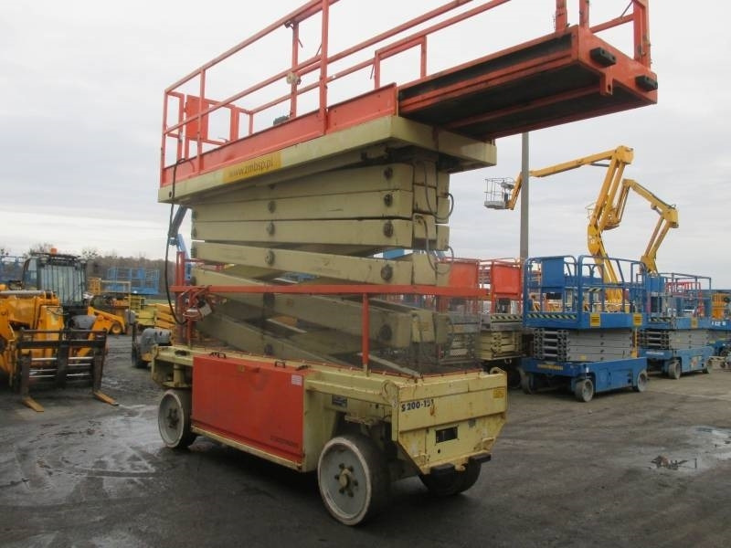 JLG Liftlux 180-12 - Scissor lifts: gambar 5 JLG Liftlux 180-12 - Scissor lifts: gambar 5
