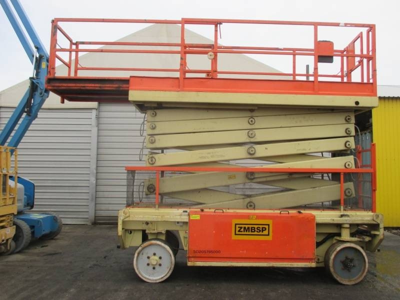 JLG Liftlux 180-12 - Scissor lifts: gambar 1 JLG Liftlux 180-12 - Scissor lifts: gambar 1