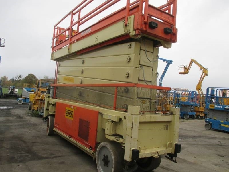 JLG Liftlux 245-12 - Scissor lifts: gambar 5 JLG Liftlux 245-12 - Scissor lifts: gambar 5
