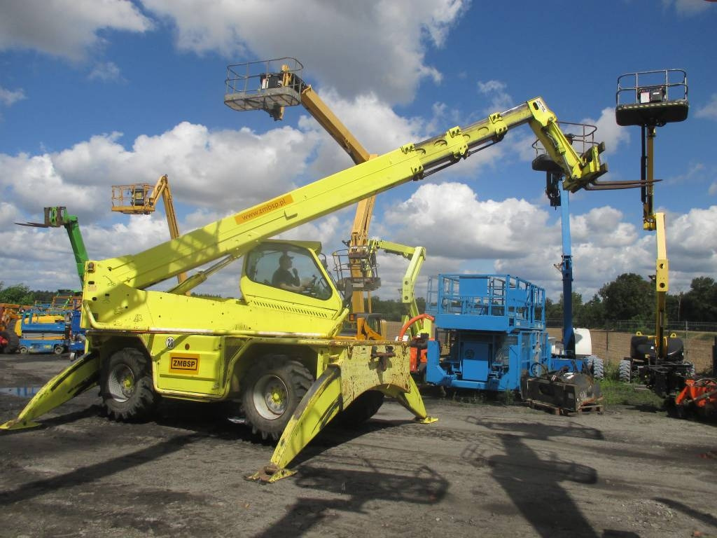 Merlo Roto 45.21 - Telehandler: gambar 1 Merlo Roto 45.21 - Telehandler: gambar 1
