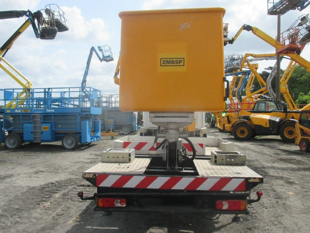 Multitel MT 202 DS - Platform udara yang dipasang di truk: gambar 4 Multitel MT 202 DS - Platform udara yang dipasang di truk: gambar 4