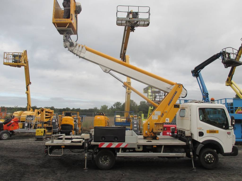 Multitel MT 202 - Platform udara yang dipasang di truk: gambar 1 Multitel MT 202 - Platform udara yang dipasang di truk: gambar 1