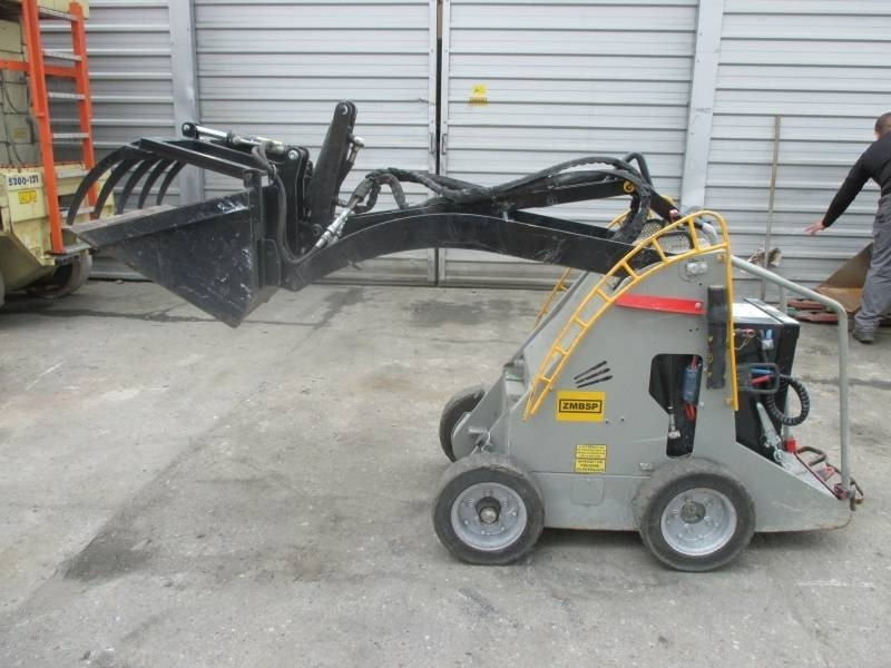 Sherpa 100 ECO - Skid steer: gambar 1 Sherpa 100 ECO - Skid steer: gambar 1