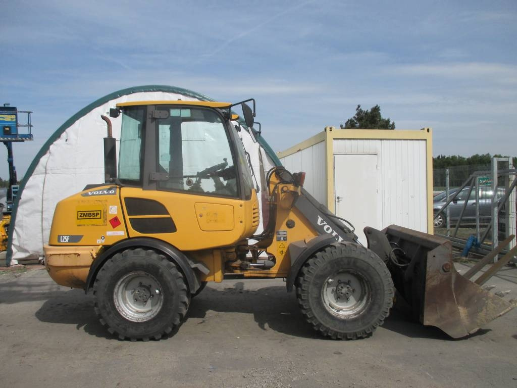 Volvo L 25 F - Wheel loader: gambar 1 Volvo L 25 F - Wheel loader: gambar 1