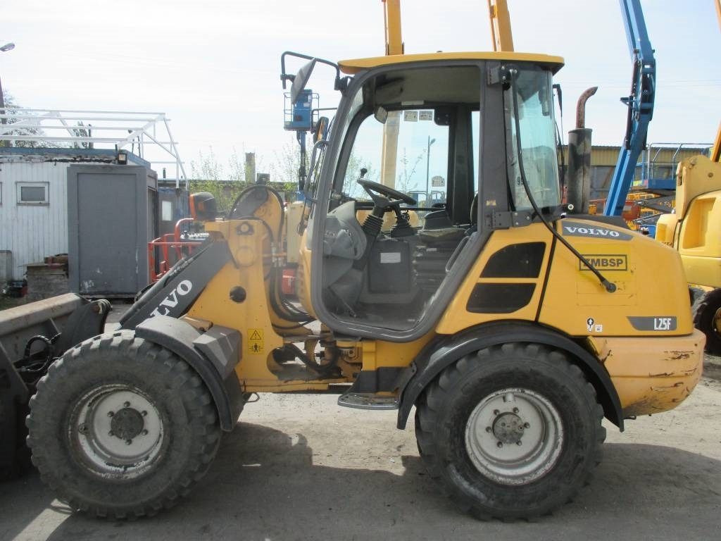 Volvo L 25 F - Wheel loader: gambar 5 Volvo L 25 F - Wheel loader: gambar 5