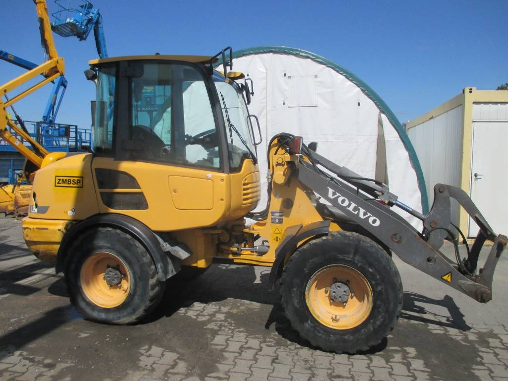 Volvo L 25 F - Wheel loader: gambar 1 Volvo L 25 F - Wheel loader: gambar 1