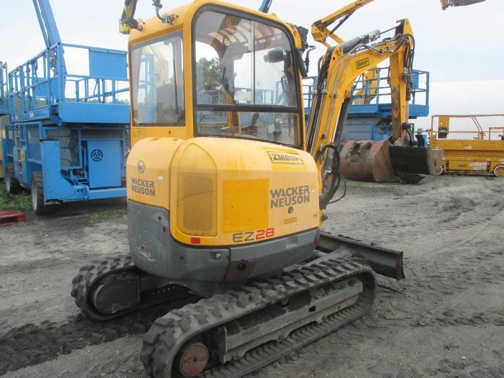 Wacker Neuson EZ 28 - Ekskavator mini: gambar 2 Wacker Neuson EZ 28 - Ekskavator mini: gambar 2