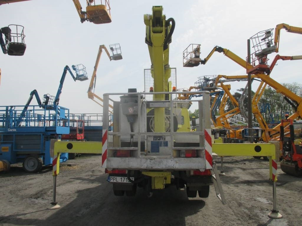 Wumag WT 230 - Platform udara yang dipasang di truk: gambar 4 Wumag WT 230 - Platform udara yang dipasang di truk: gambar 4