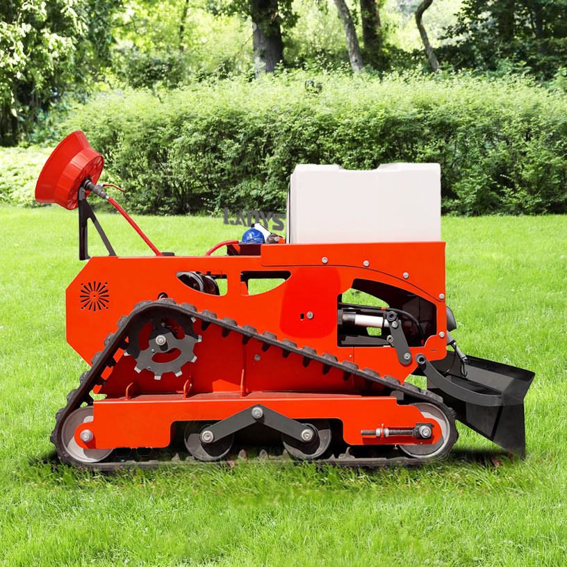LEZUM LD1000 Multi-function remote control lawn mower Track crawler gasoline gas All-terrain Agricultural Sprayers Pesticide spraying lawn mower for sale - Mesin pemotong rumput: gambar 4 LEZUM LD1000 Multi-function remote control lawn mower Track crawler gasoline gas All-terrain Agricultural Sprayers Pesticide spraying lawn mower for sale - Mesin pemotong rumput: gambar 4