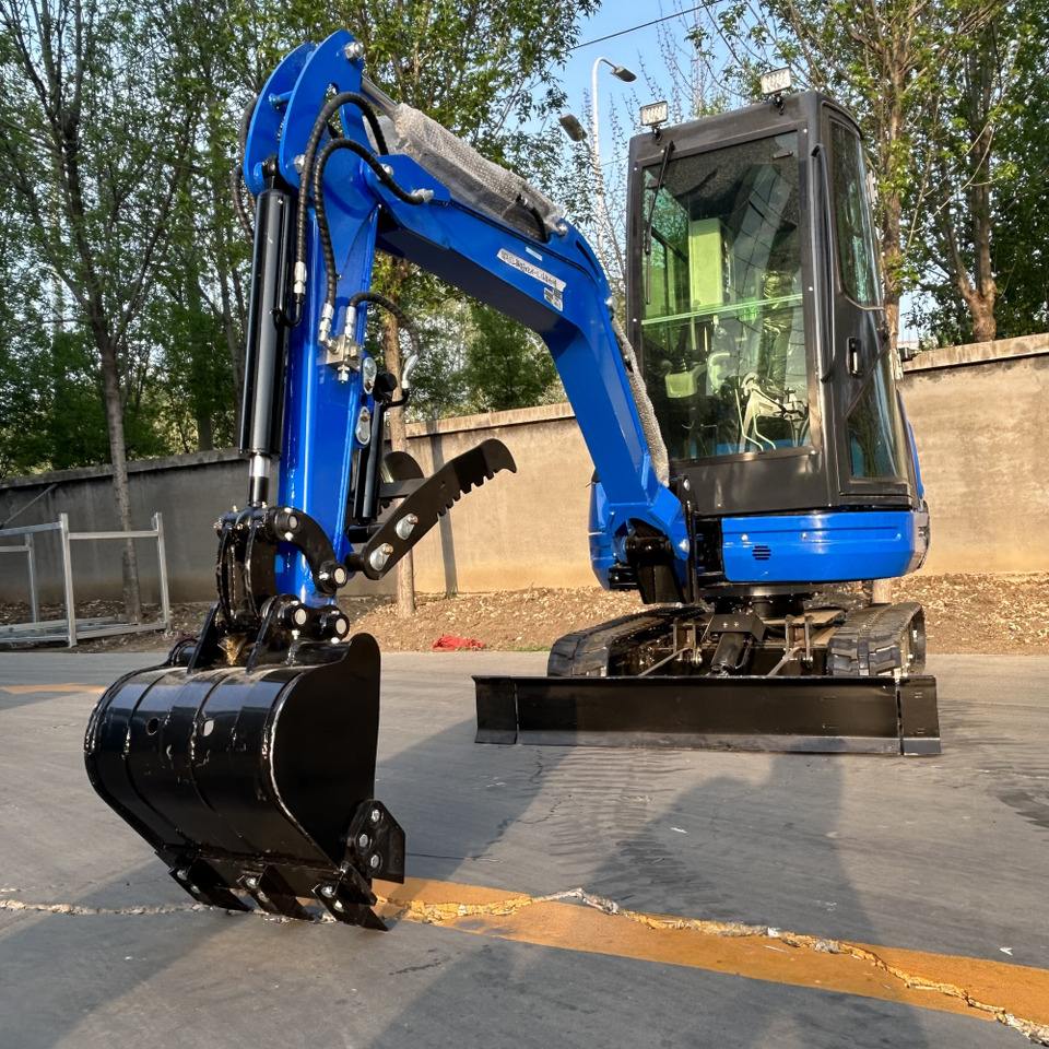 LEZUM DY25U Mini Excavator Digger Miniexcavadora EPA Kubota Engine Mini Excavator For Sale With Mini Excavator Attachment Set - Ekskavator perayap: gambar 3 LEZUM DY25U Mini Excavator Digger Miniexcavadora EPA Kubota Engine Mini Excavator For Sale With Mini Excavator Attachment Set - Ekskavator perayap: gambar 3