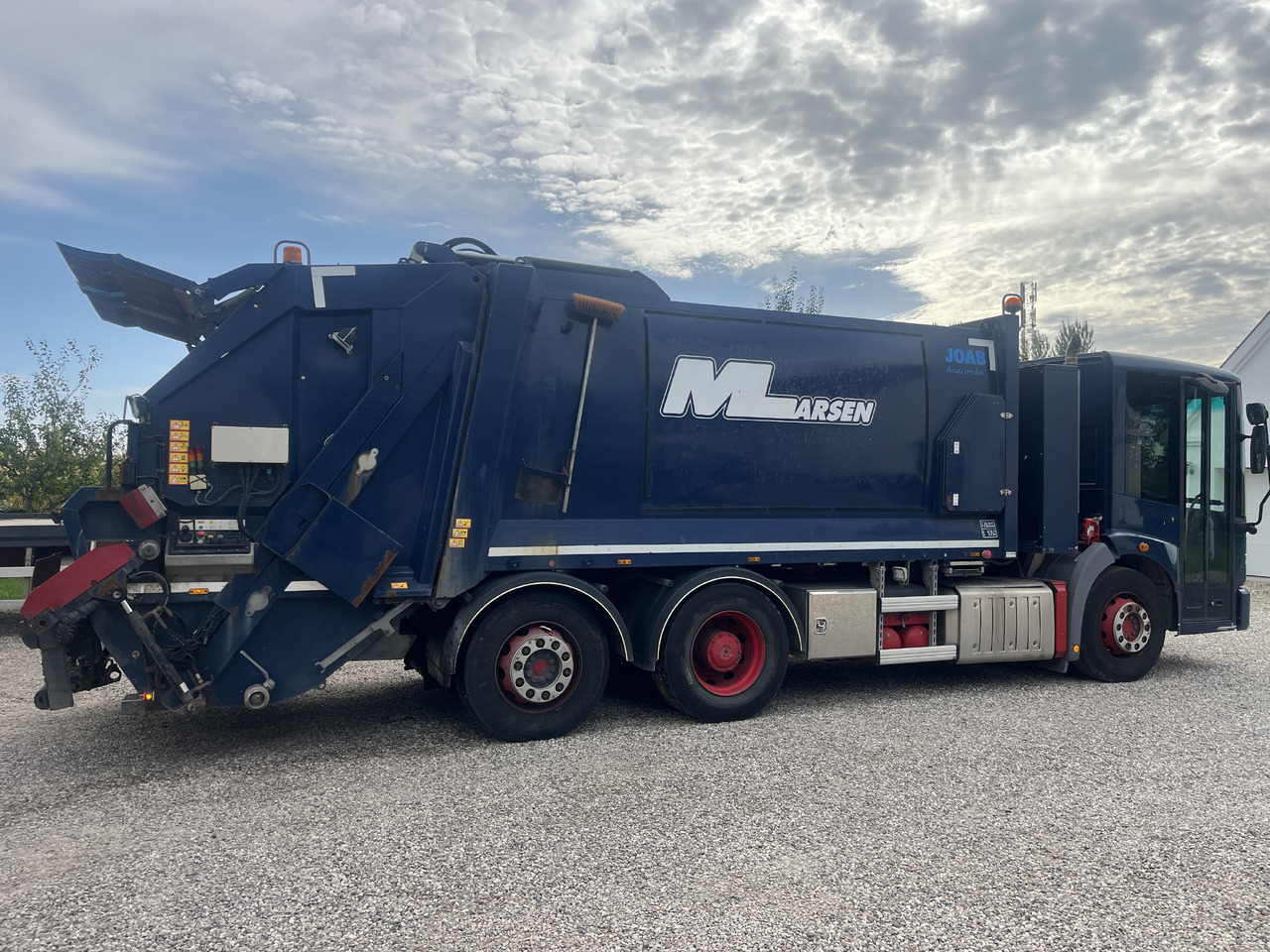 MERCEDES-BENZ Econic 2630 2 camber - Truk sampah: gambar 2 MERCEDES-BENZ Econic 2630 2 camber - Truk sampah: gambar 2