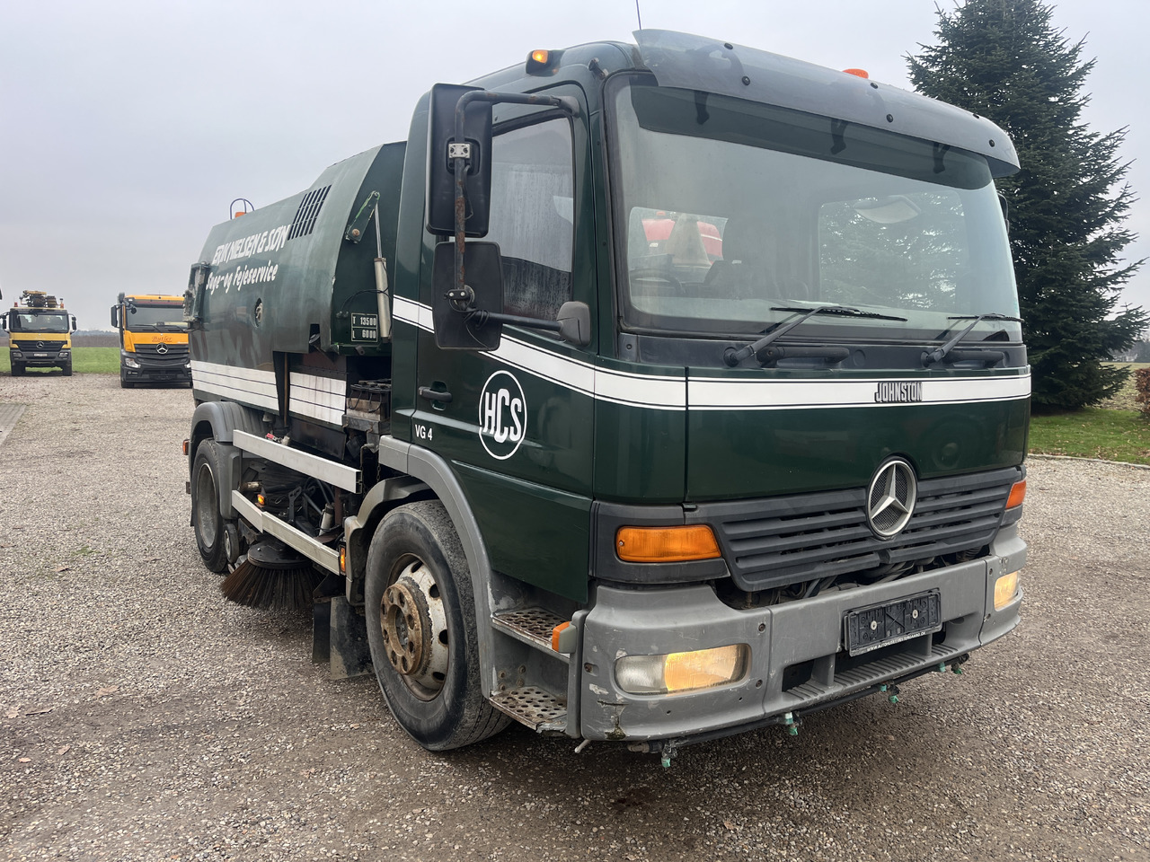 Mercedes Benz Atego - Penyapu jalan: gambar 3 Mercedes Benz Atego - Penyapu jalan: gambar 3
