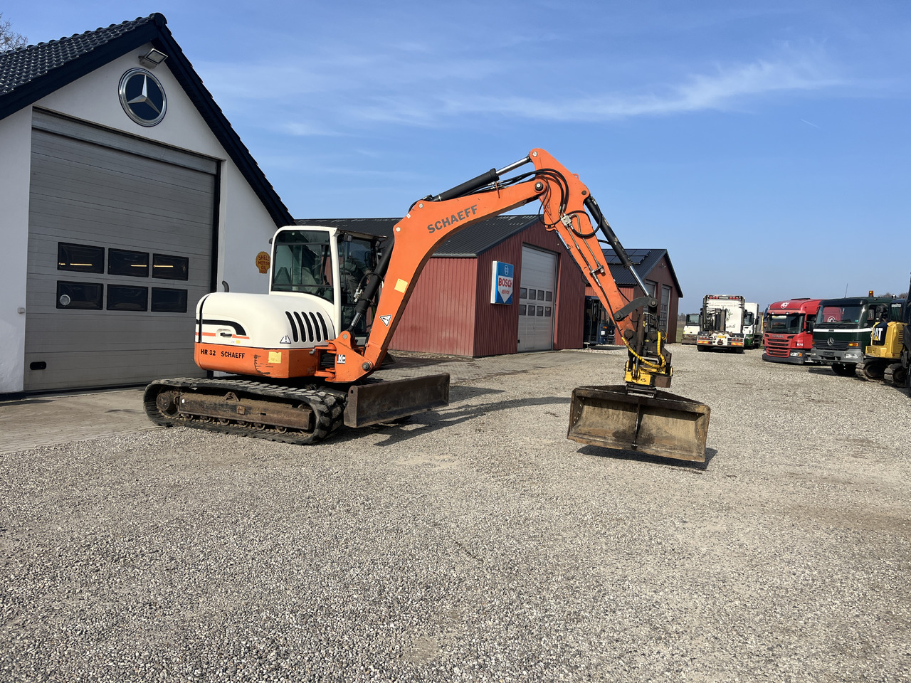 SCHAEFF HR 32 - Ekskavator mini: gambar 1 SCHAEFF HR 32 - Ekskavator mini: gambar 1