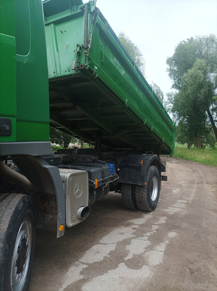 MERCEDES-BENZ ACTROS 18 36 4X4 - Truk jungkit: gambar 3 MERCEDES-BENZ ACTROS 18 36 4X4 - Truk jungkit: gambar 3