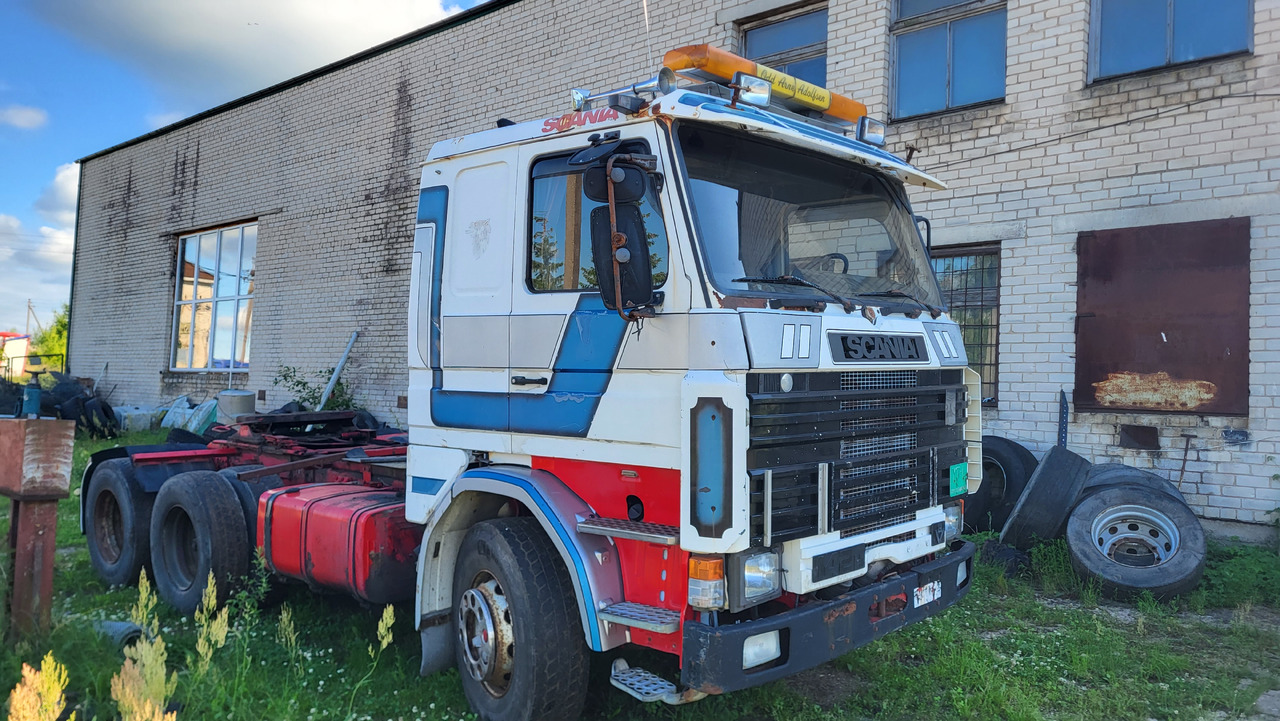 SCANIA R 142 H 6X2 SU KRANU - Tractor head: gambar 1 SCANIA R 142 H 6X2 SU KRANU - Tractor head: gambar 1