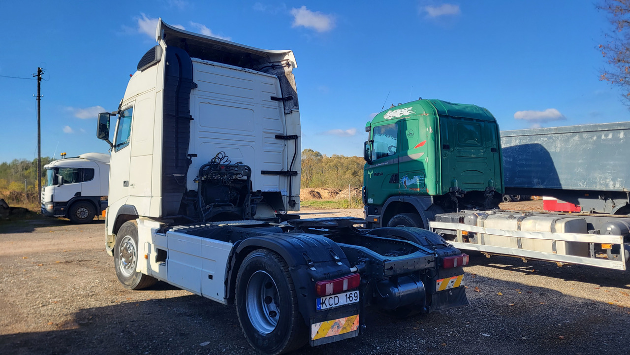VOLVO FH 12 460 - Tractor head: gambar 5 VOLVO FH 12 460 - Tractor head: gambar 5