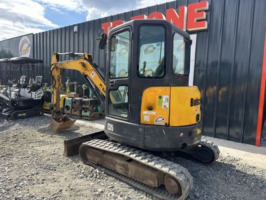 Bobcat E35 Cabine à 23 500 € HT - Ekskavator mini: gambar 4 Bobcat E35 Cabine à 23 500 € HT - Ekskavator mini: gambar 4
