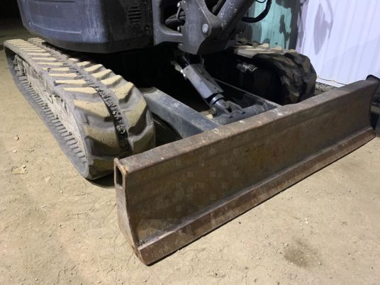 Ekskavator mini Bobcat E50: gambar 10 Ekskavator mini Bobcat E50: gambar 10