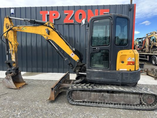 Bobcat E50 - Ekskavator mini: gambar 2 Bobcat E50 - Ekskavator mini: gambar 2