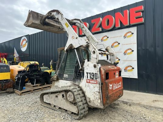 Bobcat T190 Joystick à 19 900 € HT - Track loader yang ringkas: gambar 2 Bobcat T190 Joystick à 19 900 € HT - Track loader yang ringkas: gambar 2