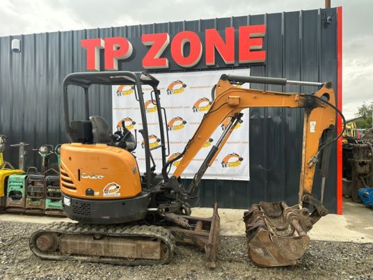 Case CX26C Canopy - Ekskavator mini: gambar 3 Case CX26C Canopy - Ekskavator mini: gambar 3