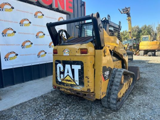 Caterpillar 259 B - 3 High Flow à 28500 € HT - Skid steer: gambar 3 Caterpillar 259 B - 3 High Flow à 28500 € HT - Skid steer: gambar 3
