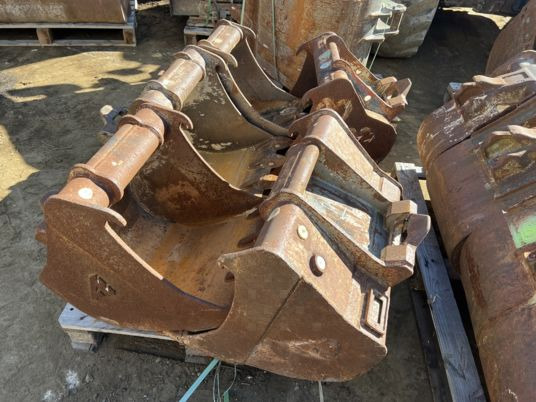 Godet arden QA11 - Ember ekskavator: gambar 4 Godet arden QA11 - Ember ekskavator: gambar 4