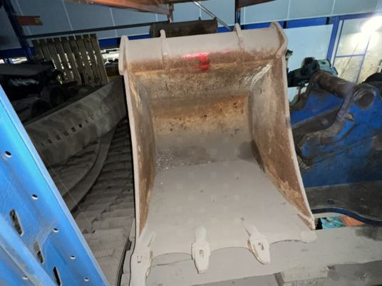 Godet terrassement Arden QA20 - QA21 - Ember ekskavator: gambar 2 Godet terrassement Arden QA20 - QA21 - Ember ekskavator: gambar 2