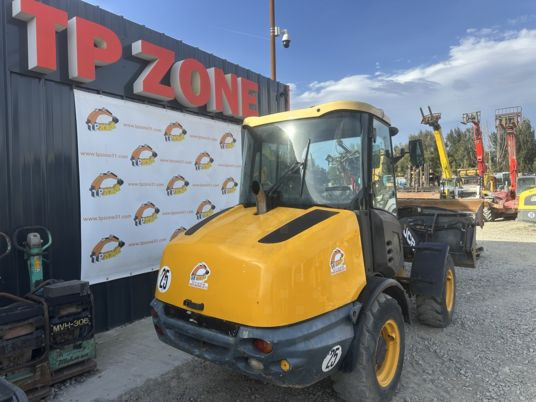 JCB 406 à 23500 € HT - Pemuat ringkas: gambar 5 JCB 406 à 23500 € HT - Pemuat ringkas: gambar 5