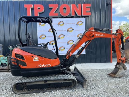 Ekskavator mini Kubota KX61-3 Canopy: gambar 1