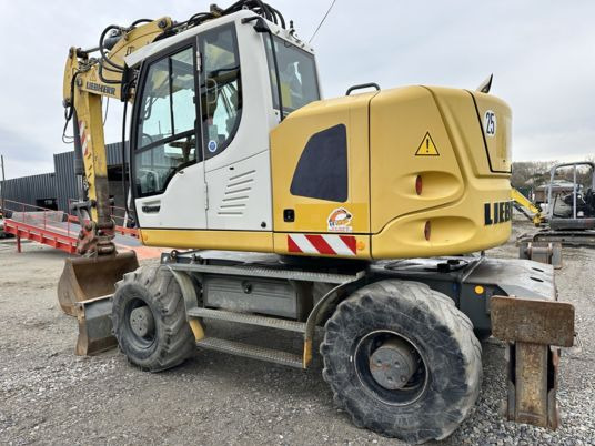 Liebherr A 914 COMPACT - Ekskavator roda: gambar 2 Liebherr A 914 COMPACT - Ekskavator roda: gambar 2