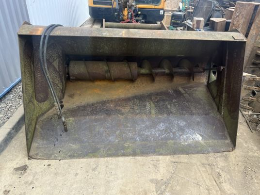 Manitou Godet distributeur - Ember untuk Peralatan untuk menangani material: gambar 1 Manitou Godet distributeur - Ember untuk Peralatan untuk menangani material: gambar 1