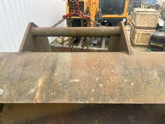 Manitou Godet distributeur - Ember untuk Peralatan untuk menangani material: gambar 5 Manitou Godet distributeur - Ember untuk Peralatan untuk menangani material: gambar 5