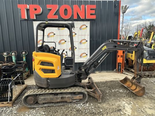Volvo ECR25D à 22 500 € HT - Ekskavator mini: gambar 1 Volvo ECR25D à 22 500 € HT - Ekskavator mini: gambar 1