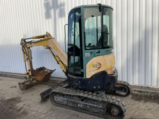 Yanmar VIO25-4 Cabine - Ekskavator mini: gambar 1 Yanmar VIO25-4 Cabine - Ekskavator mini: gambar 1