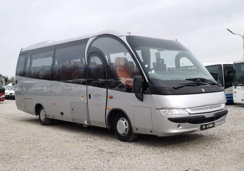 Iveco Indcar Mago 33 *klima* - Bus pinggiran kota: gambar 1 Iveco Indcar Mago 33 *klima* - Bus pinggiran kota: gambar 1