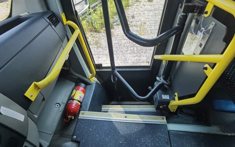 Bus pinggiran kota Mercedes-Benz Sprinter *klima*webasto*: gambar 25