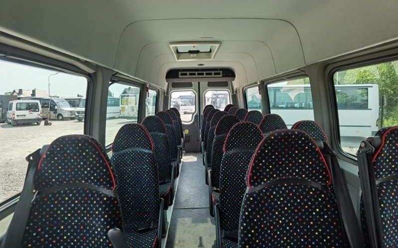 Bus pinggiran kota Mercedes-Benz Sprinter *klima*webasto*: gambar 27